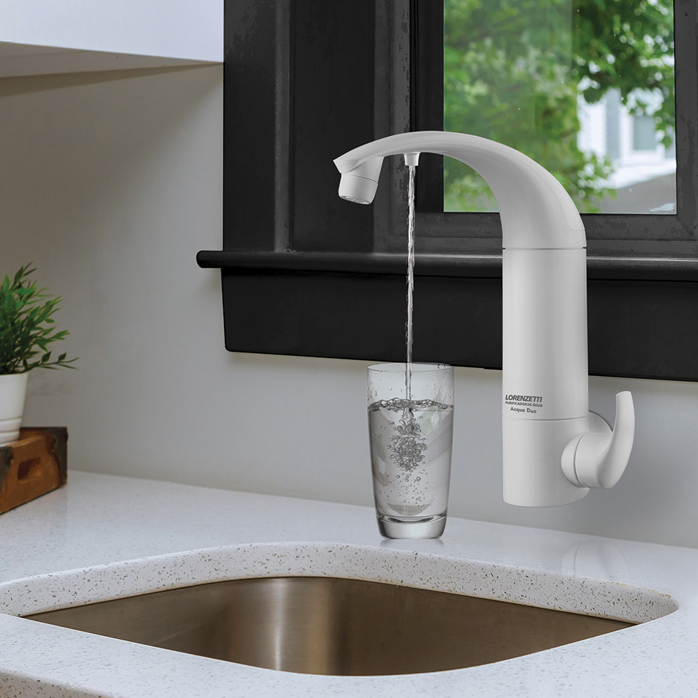 2 em 1: Purificador com torneira Acqua Due garante água natural e purificada de maneira prática
